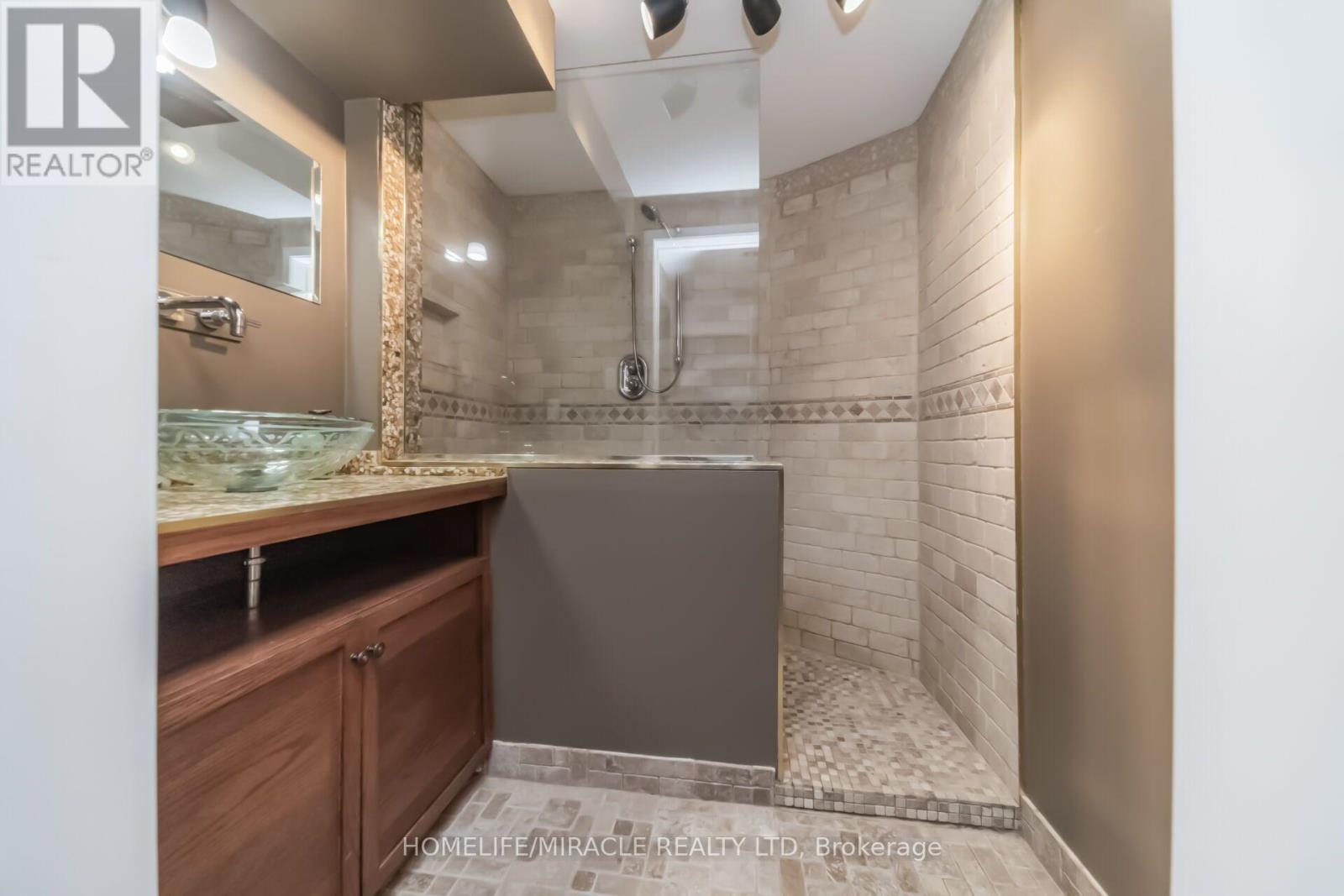 257 Gatwick Drive, Oakville, Ontario  L6H 7K3 - Photo 43 - W13644028