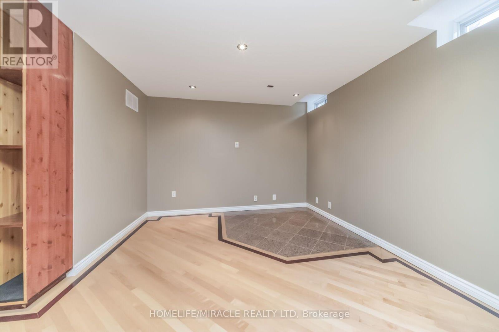 257 Gatwick Drive, Oakville, Ontario  L6H 7K3 - Photo 38 - W13644028
