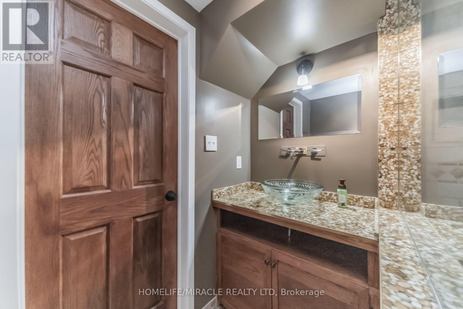 257 Gatwick Drive, Oakville, Ontario  L6H 7K3 - Photo 44 - W13644028