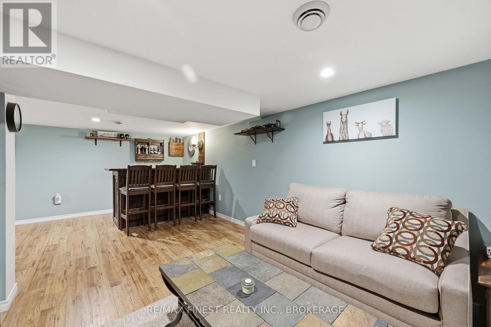 91 Cambridge Crescent, Loyalist, Ontario  K7N 1R4 - Photo 32 - X13645228