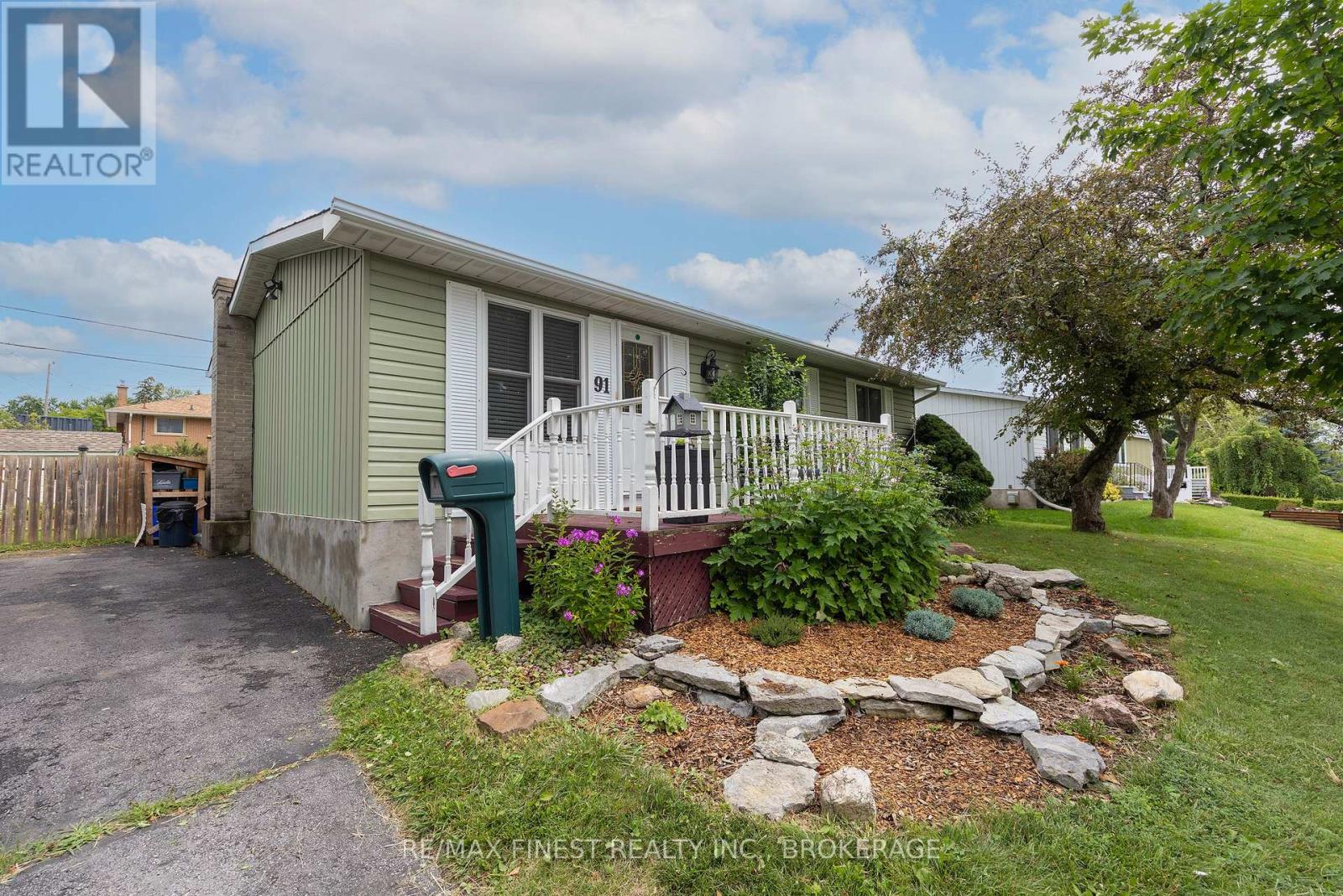 91 Cambridge Crescent, Loyalist, Ontario  K7N 1R4 - Photo 4 - X13645228