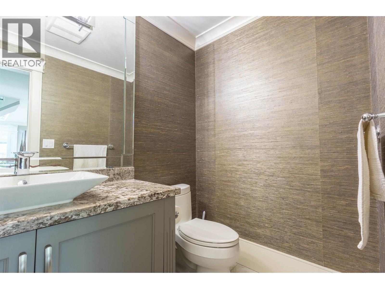 5208 Carson Street, Burnaby, British Columbia  V5J 2Z2 - Photo 12 - R3152521