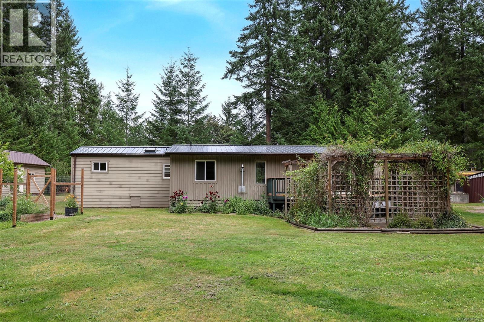 3713 James Cres, Black Creek, British Columbia  V9J 1E9 - Photo 33 - 1045176