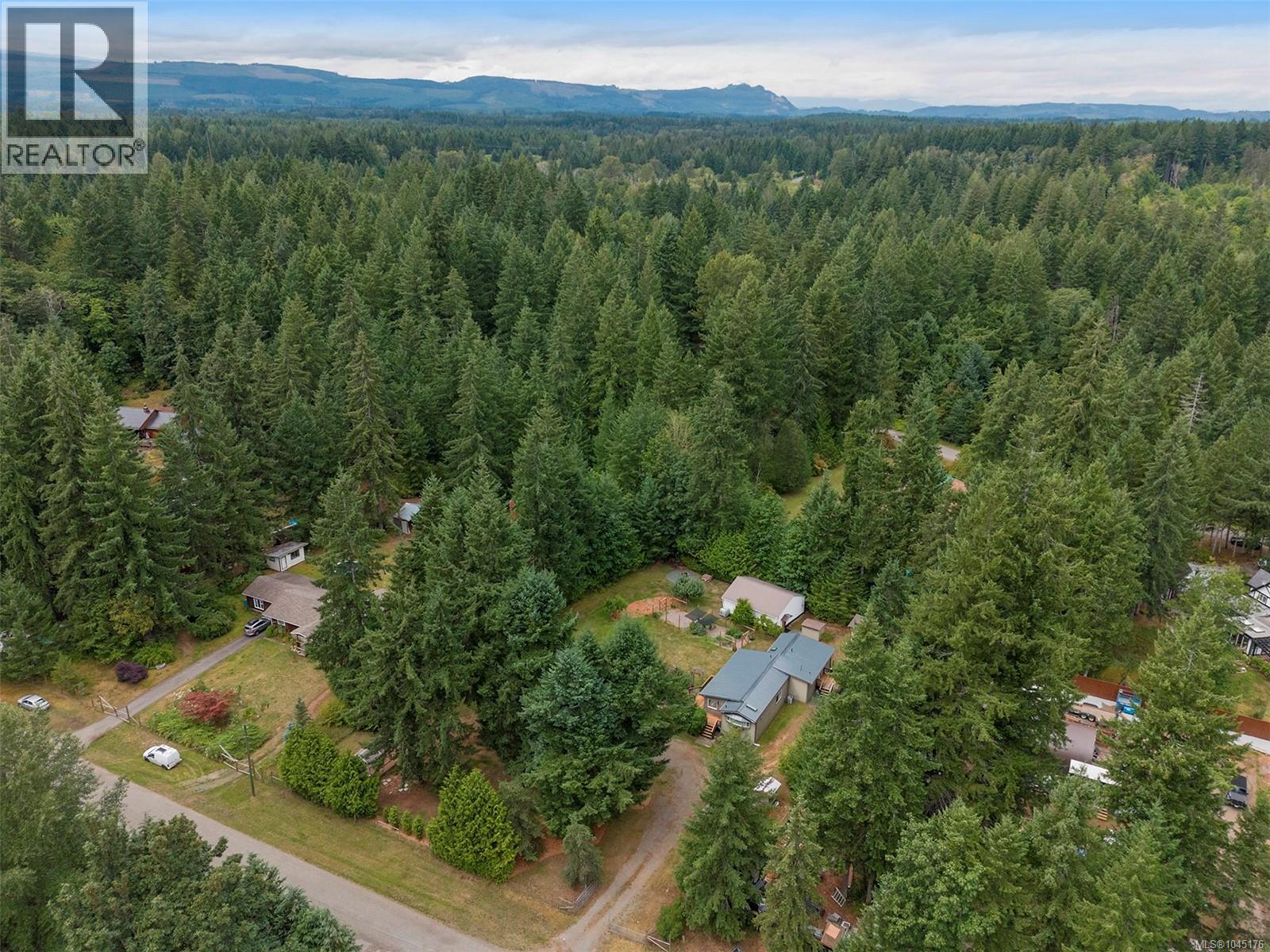 3713 James Cres, Black Creek, British Columbia  V9J 1E9 - Photo 42 - 1045176