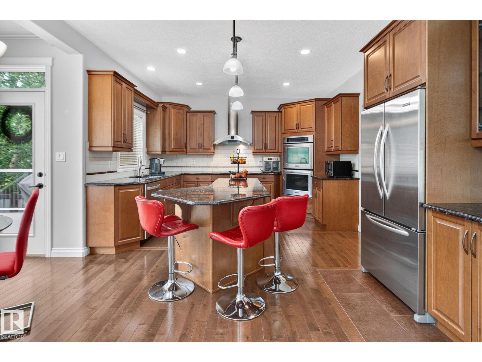 2489 Martell Cr Nw Nw, Edmonton, Alberta  T6R 0M7 - Photo 11 - E4502369