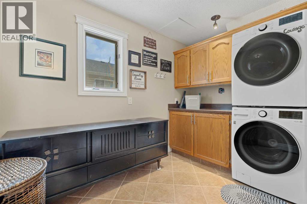 43 Westridge Drive, Okotoks, Alberta  T1S 1N3 - Photo 14 - A2314395