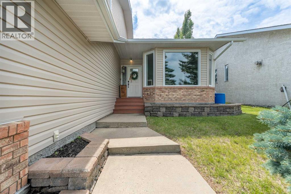 43 Westridge Drive, Okotoks, Alberta  T1S 1N3 - Photo 46 - A2314395
