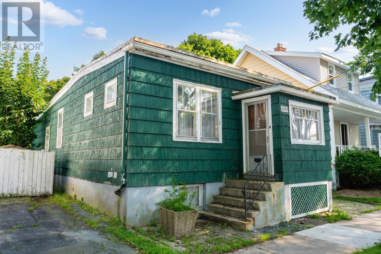 6301 Lawrence Street, Halifax, Nova Scotia  B3L 1J8 - Photo 2 - 202619776