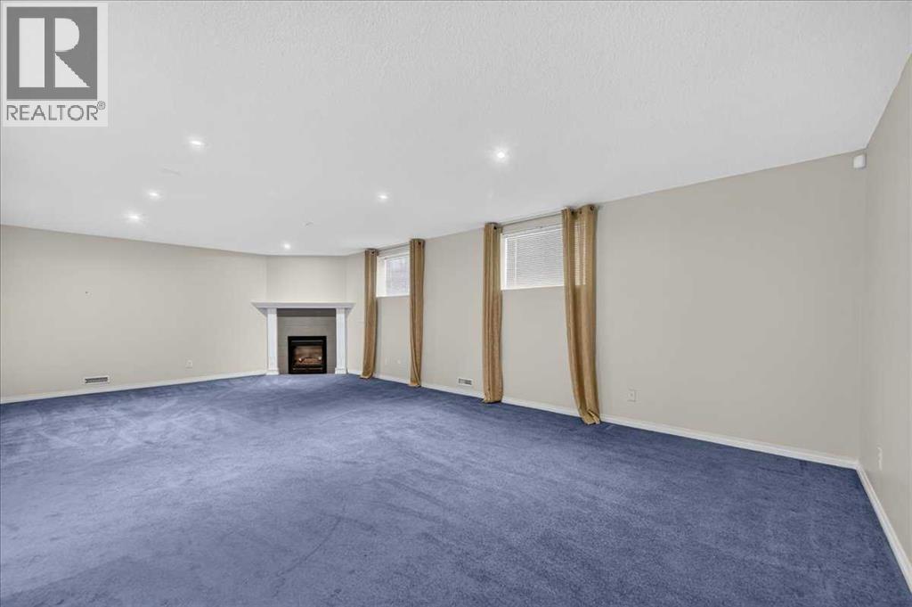 21 Strathearn Gardens SW, Calgary, Alberta  T3H 2R1 - Photo 20 - A2334898