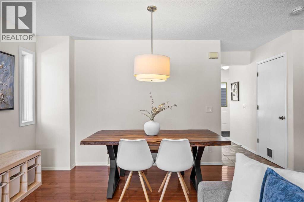 690 Regal Park NE, Calgary, Alberta  T2E 0S6 - Photo 11 - A2335108