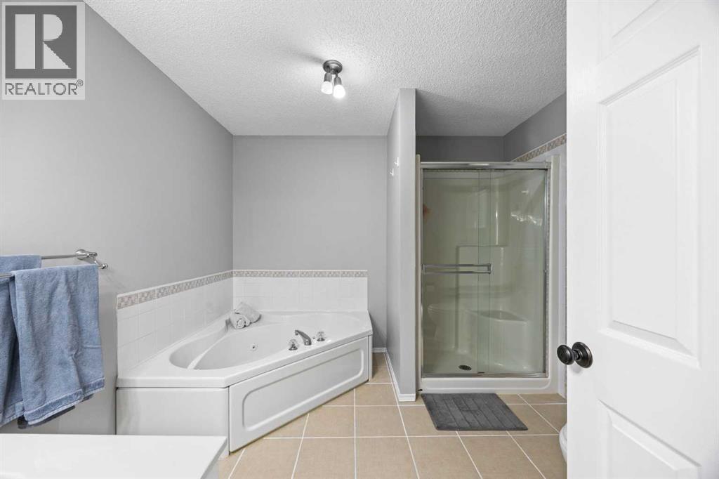 690 Regal Park NE, Calgary, Alberta  T2E 0S6 - Photo 25 - A2335108