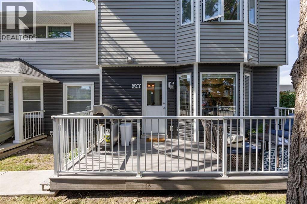 690 Regal Park NE, Calgary, Alberta  T2E 0S6 - Photo 37 - A2335108