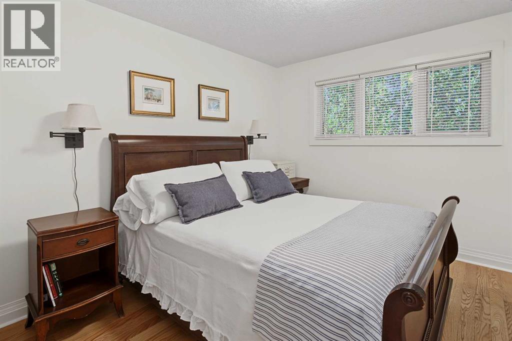 5523 Dalhart Road NW, Calgary, Alberta  T3A 1S3 - Photo 16 - A2330949