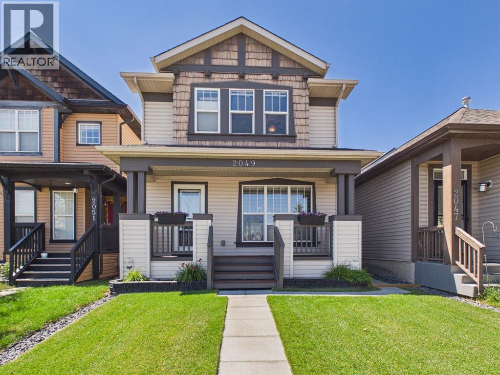 2049 New Brighton Gardens SE, calgary, Alberta