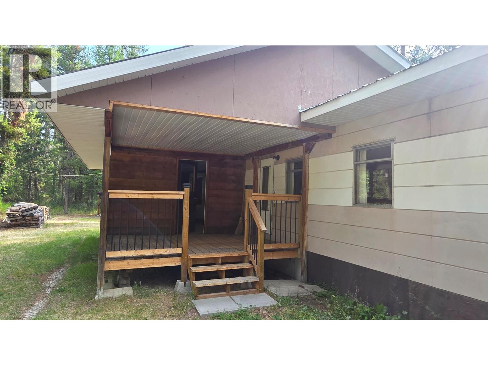 8025 Sorensen Road, Kimberley, British Columbia V1A 3M3 - Photo 2 - 10388956