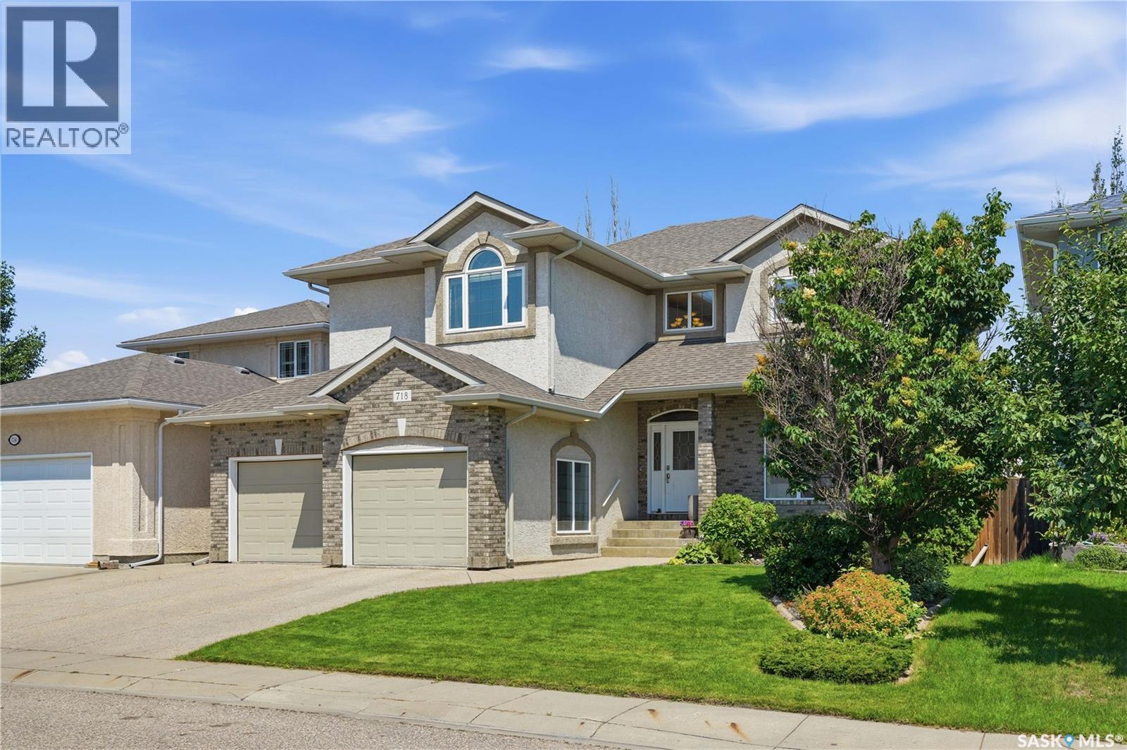 718 Brookhurst Lane, Saskatoon, Saskatchewan  S7V 1G1 - Photo 2 - SK044733