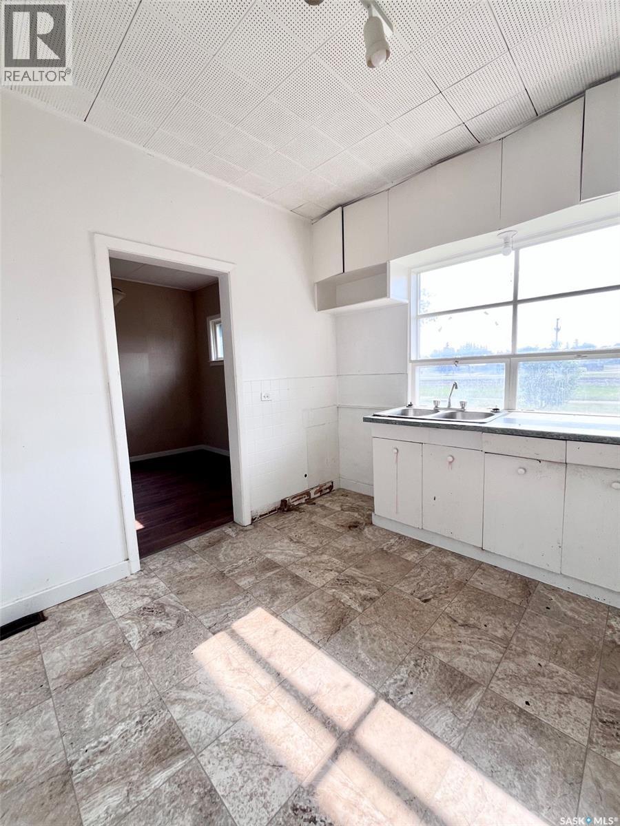 115 Kingsway Drive, Nipawin, Saskatchewan  S0E 1E0 - Photo 4 - SK044732