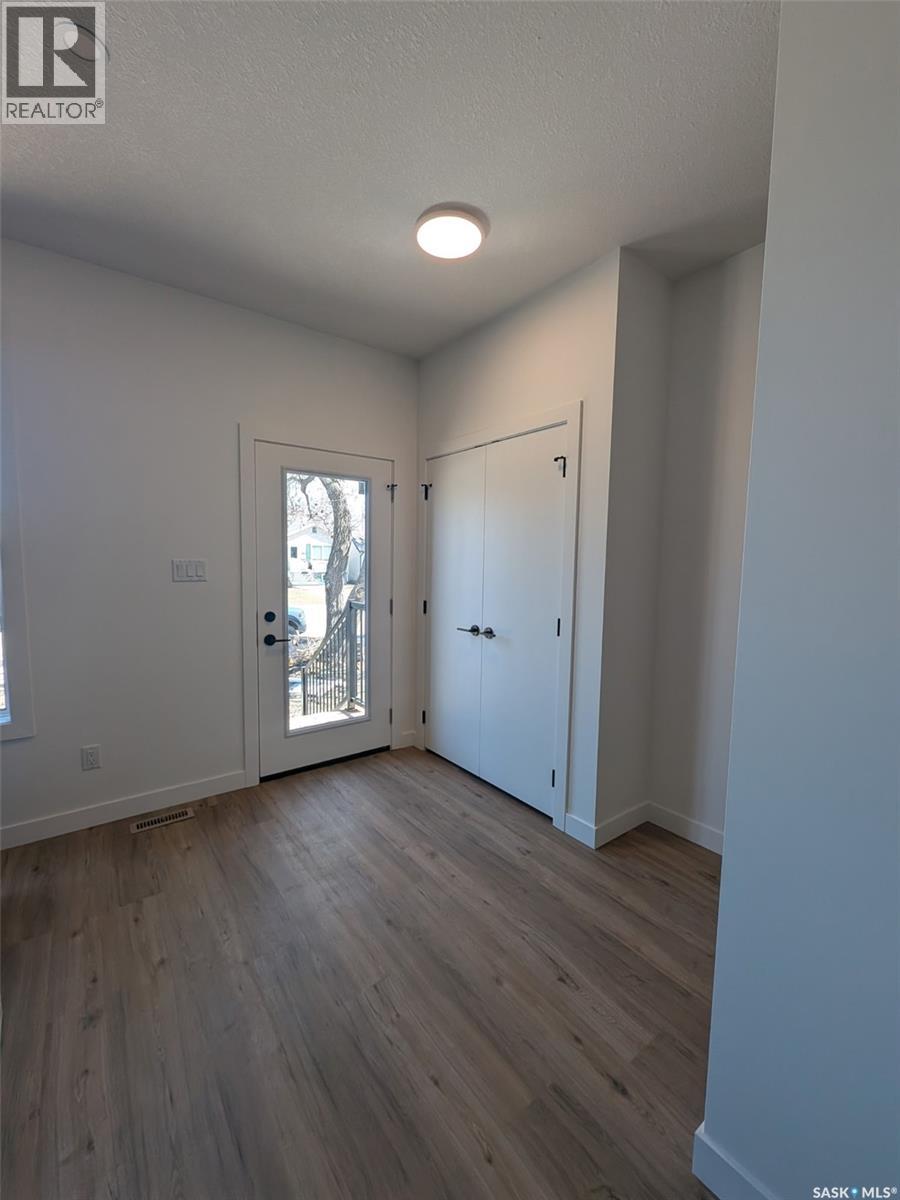 2460 Lindsay Street, Regina, Saskatchewan  S4N 3C6 - Photo 13 - SK044683