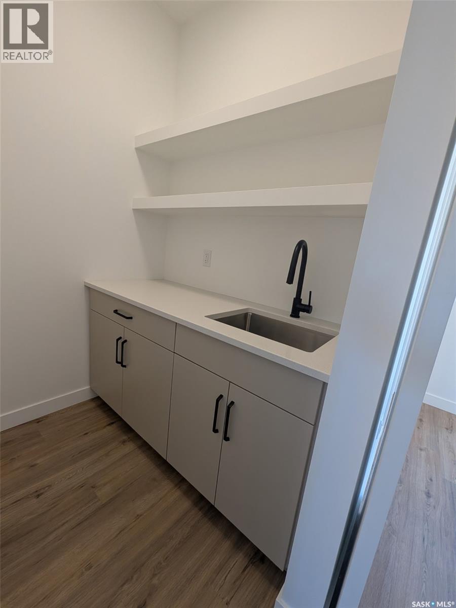 2460 Lindsay Street, Regina, Saskatchewan  S4N 3C6 - Photo 16 - SK044683