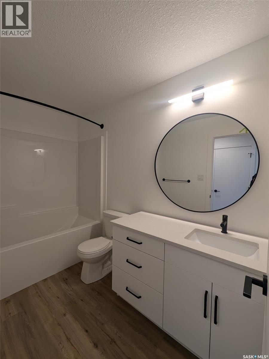 2460 Lindsay Street, Regina, Saskatchewan  S4N 3C6 - Photo 9 - SK044683