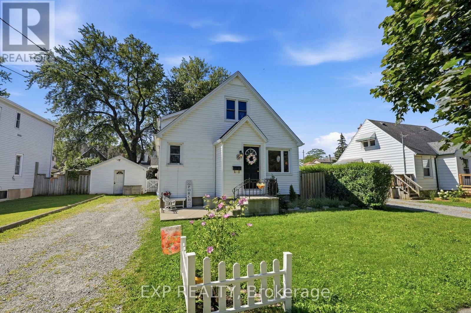 6 Cedardale Avenue, St. Catharines, Ontario  L2P 1A9 - Photo 3 - X13436206