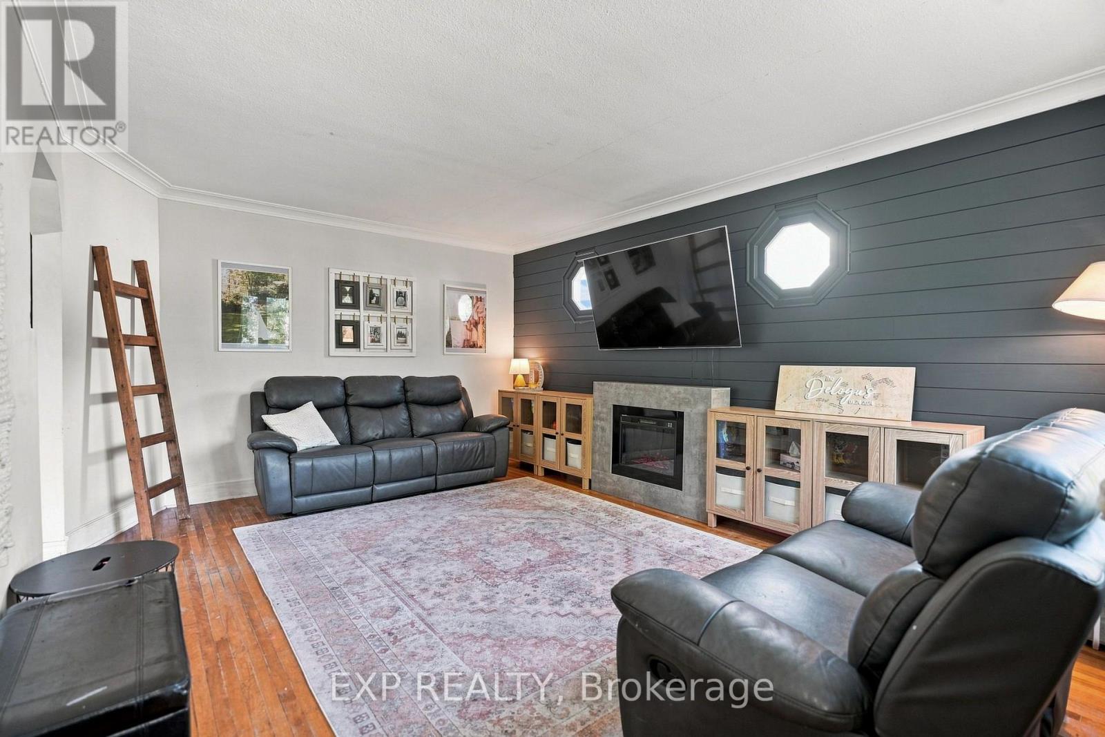 6 Cedardale Avenue, St. Catharines, Ontario  L2P 1A9 - Photo 5 - X13436206