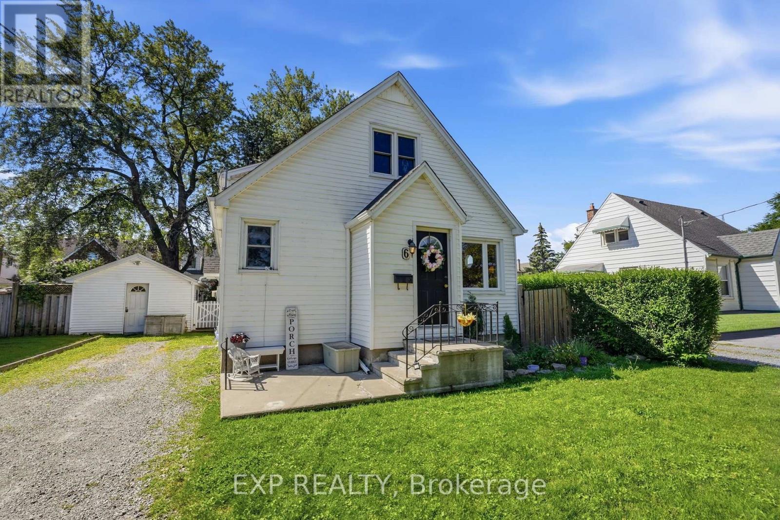 6 Cedardale Avenue, St. Catharines, Ontario  L2P 1A9 - Photo 4 - X13436206