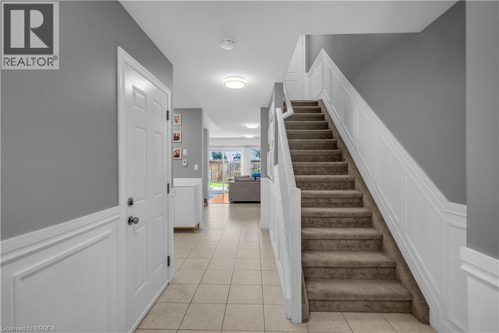 49 Banks Street, Brantford, Ontario  N3T 0H6 - Photo 5 - 40852859