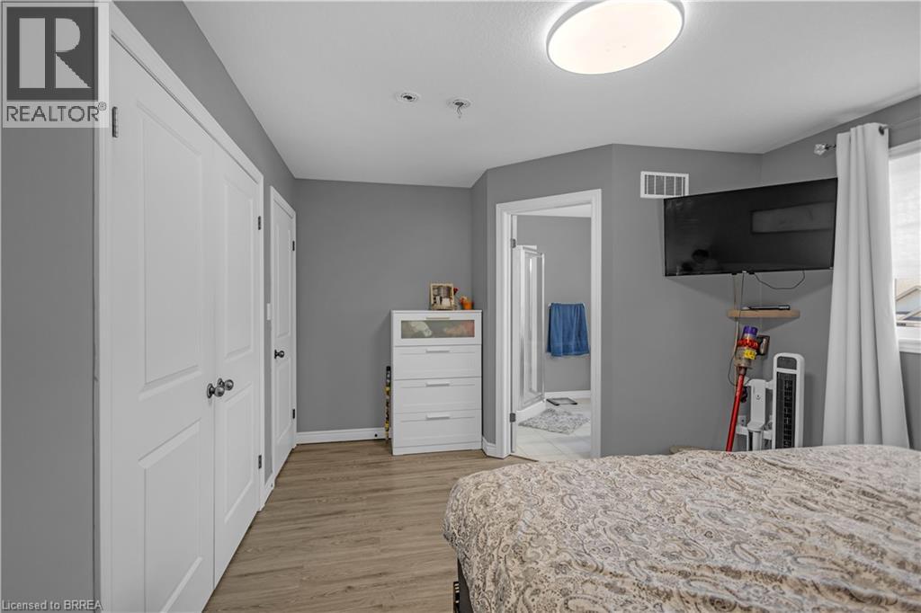 49 Banks Street, Brantford, Ontario  N3T 0H6 - Photo 17 - 40852859