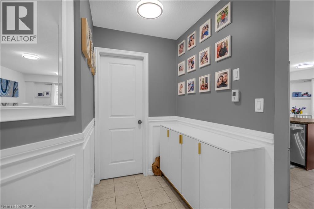 49 Banks Street, Brantford, Ontario  N3T 0H6 - Photo 7 - 40852859