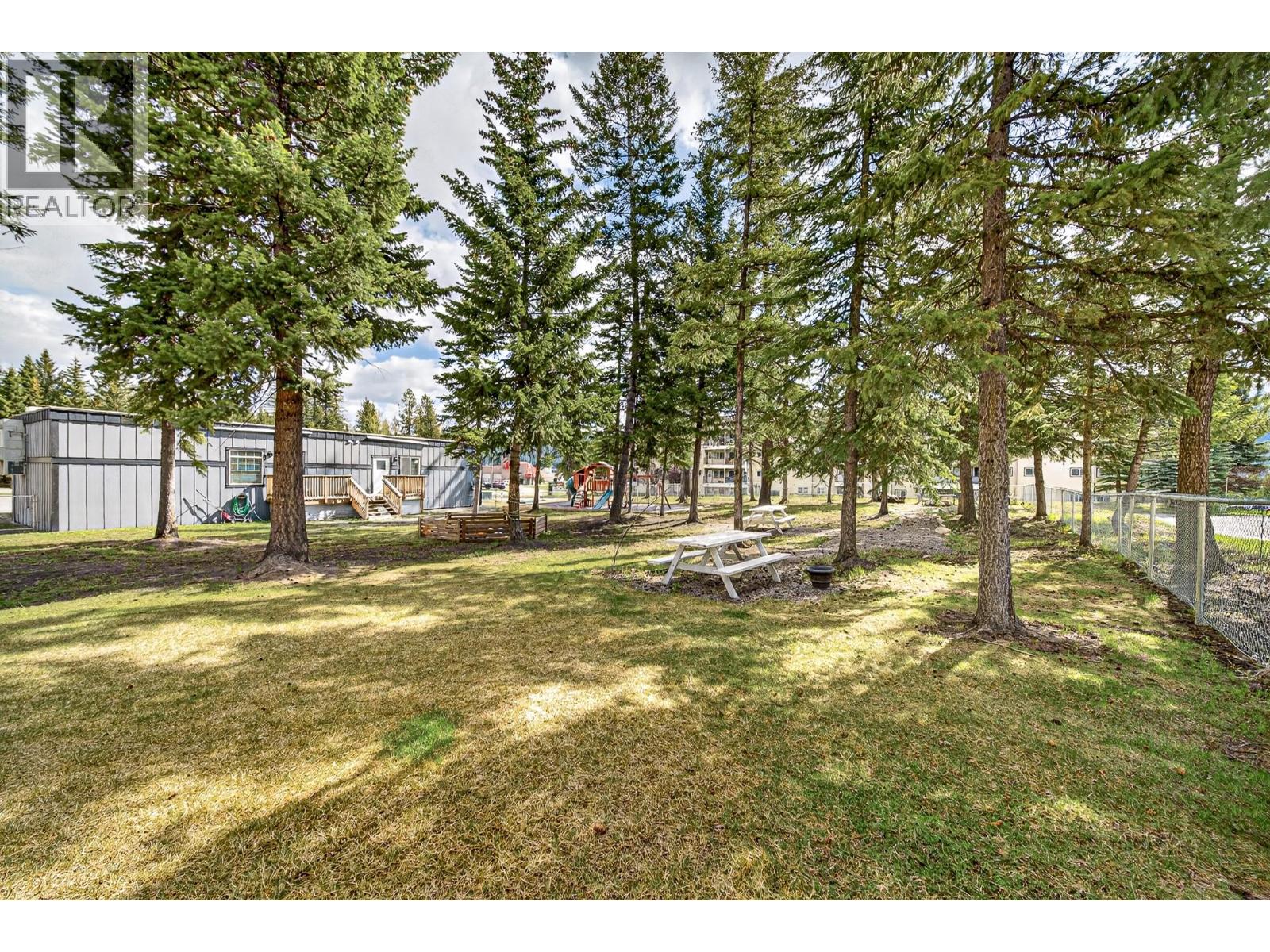 2100 Balmer Drive, Elkford, British Columbia  V0B 1H0 - Photo 33 - 10387712