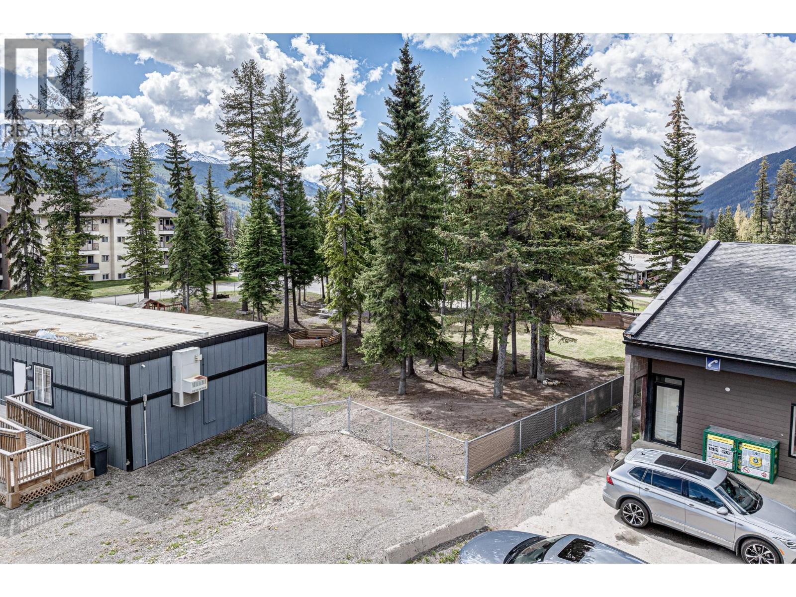 2100 Balmer Drive, Elkford, British Columbia  V0B 1H0 - Photo 40 - 10387712