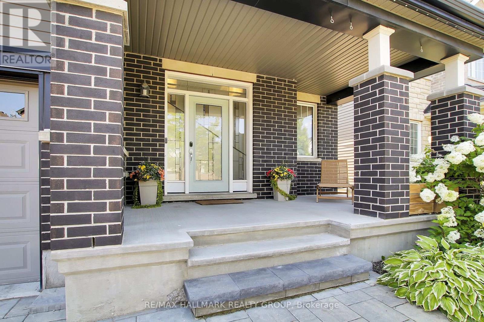 636 Eagle Crest Heights, Ottawa, Ontario  K2S 1G1 - Photo 3 - X13645380