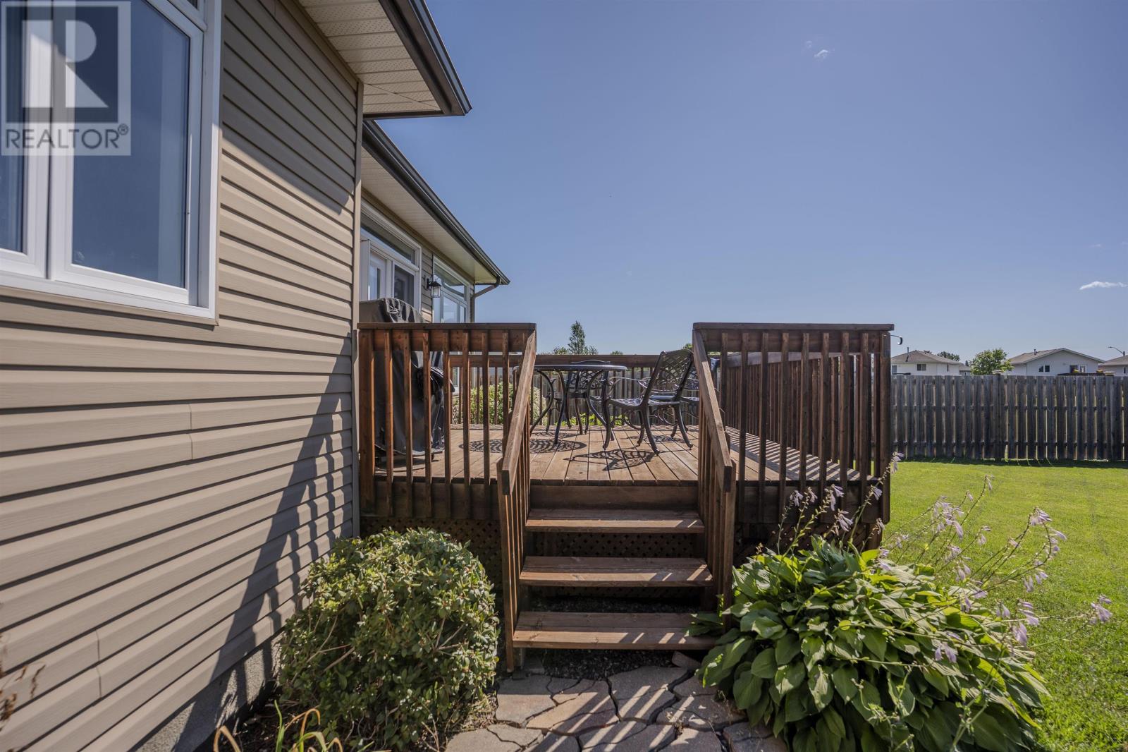 706 Weiler Blvd, Thunder Bay, Ontario  P7C 0A7 - Photo 32 - TB2602258