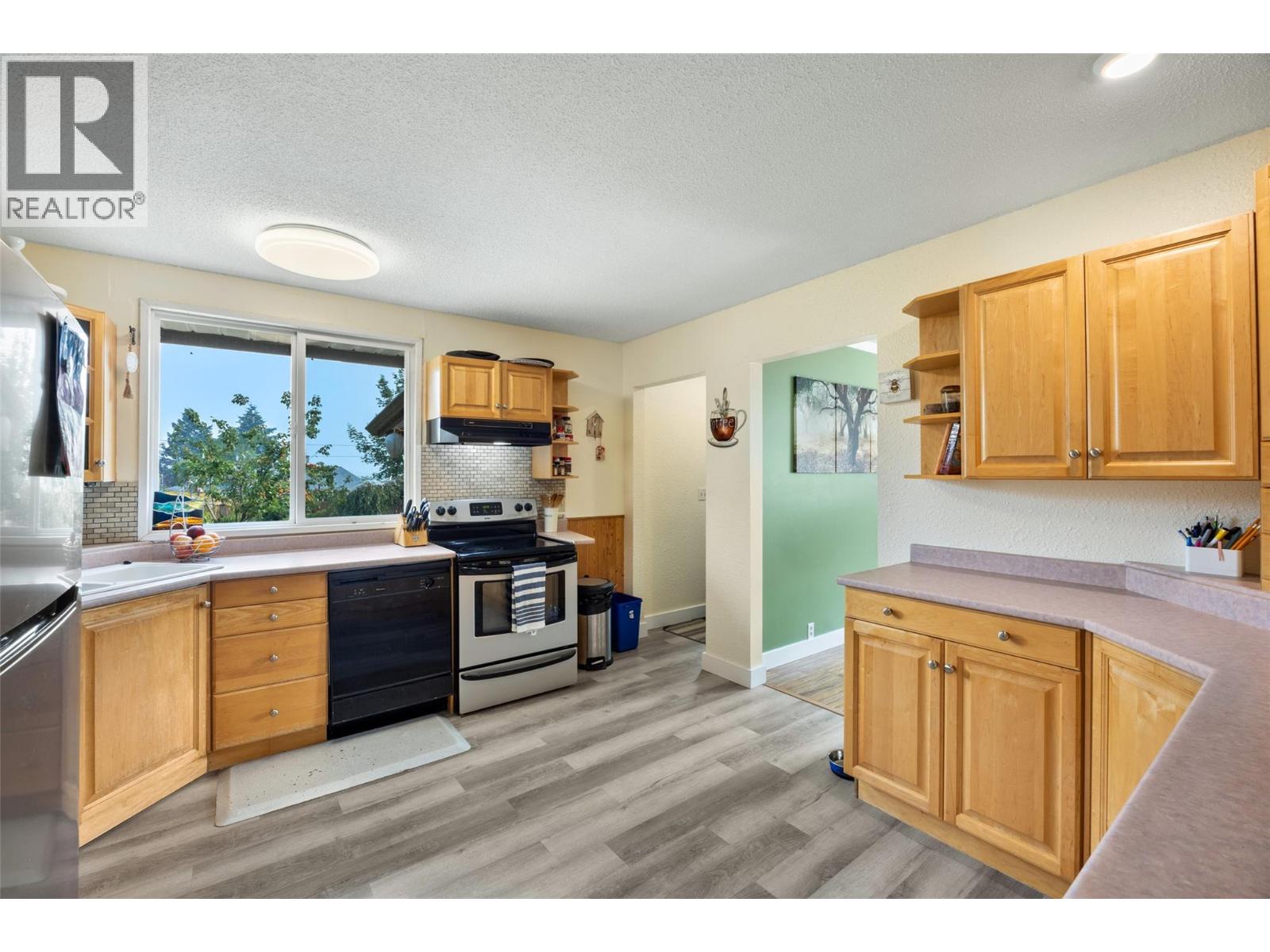 2199 Perryville Place, Kamloops, British Columbia  V2B 7Y1 - Photo 10 - 10395422