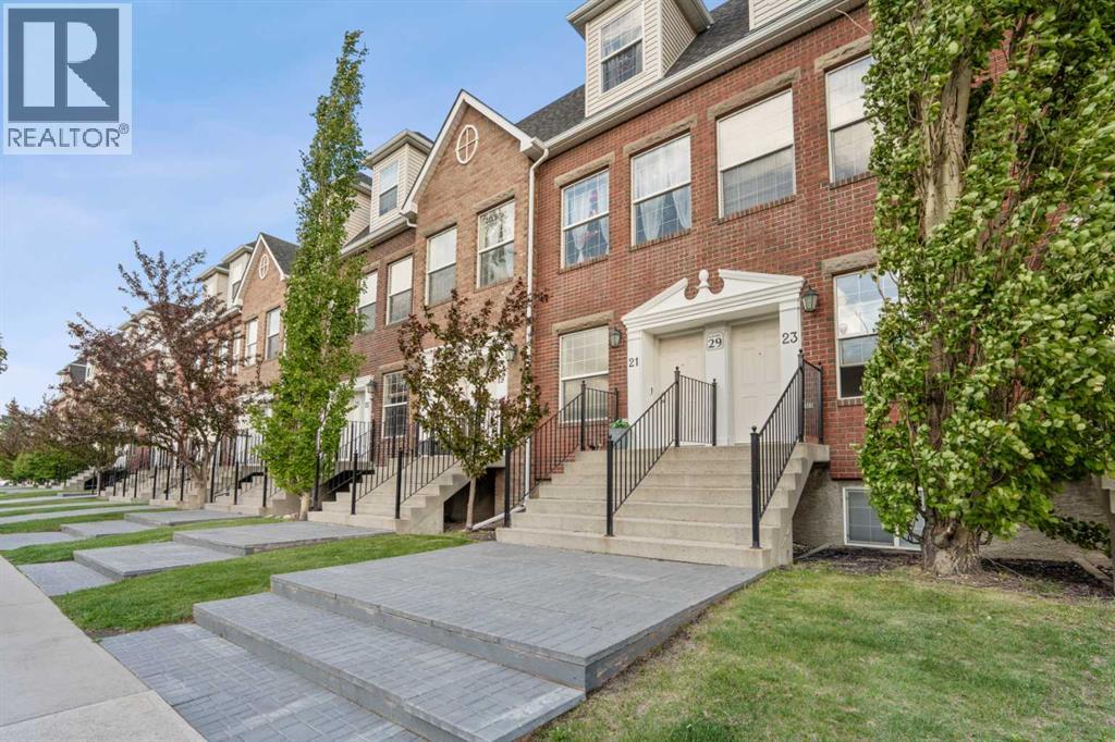 21, 29 Springborough Boulevard Sw, Calgary, Alberta  T2H 5V7 - Photo 2 - A2317133