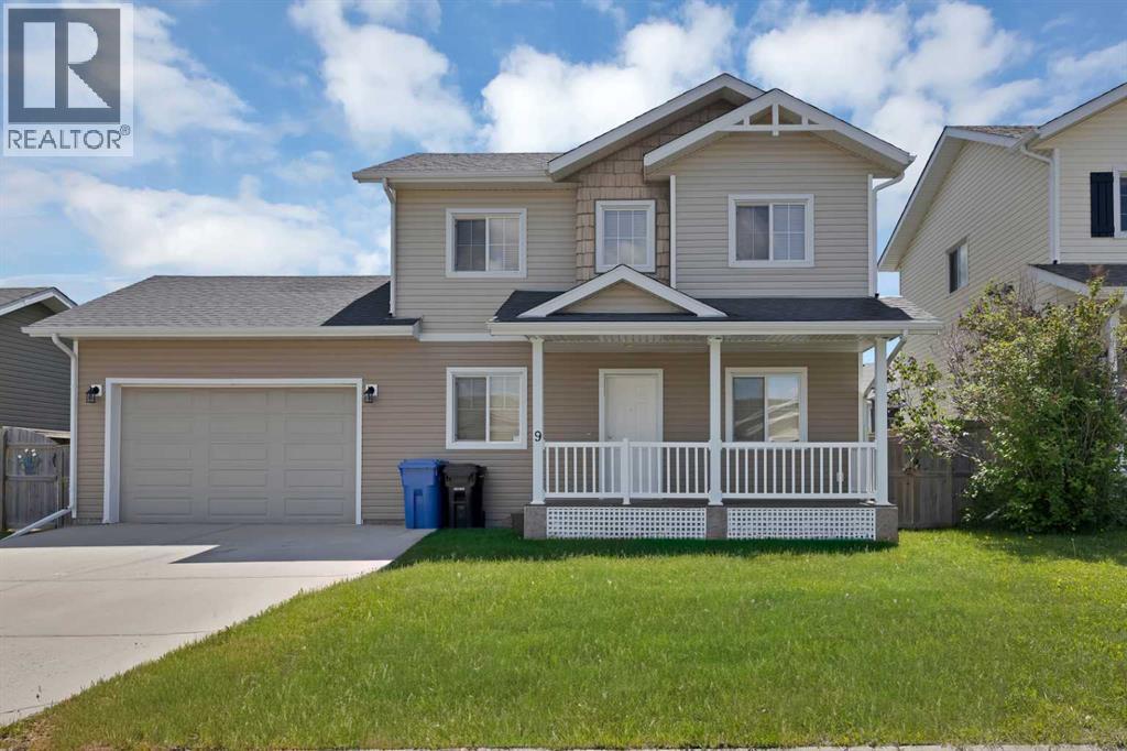 9 Mackenzie Way, Carstairs, Alberta