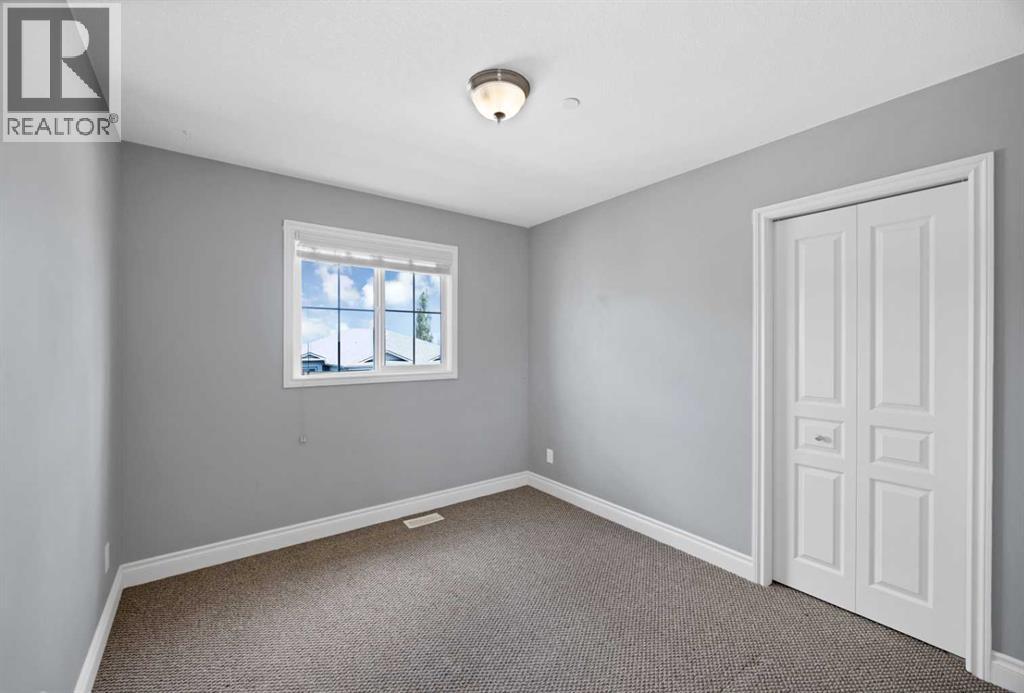 9 Mackenzie Way, Carstairs, Alberta  T0M 0N0 - Photo 17 - A2323747
