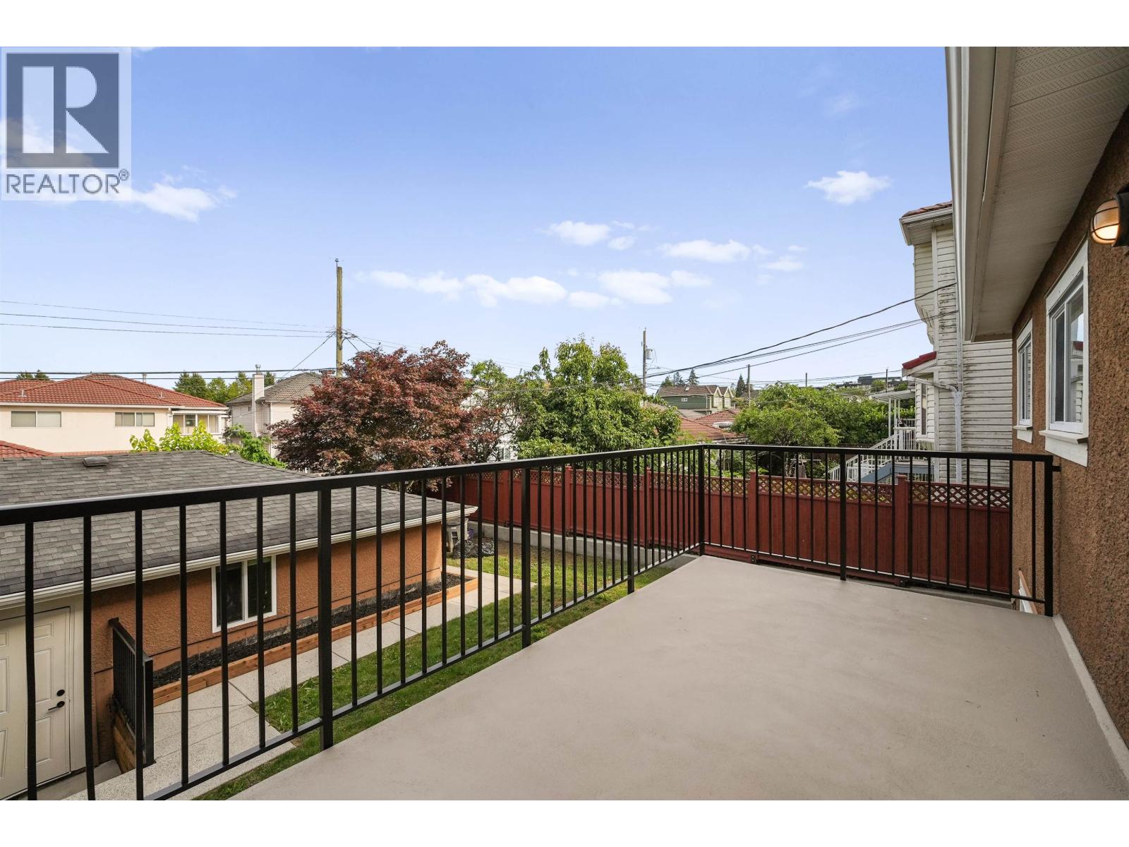 5454 Slocan St Street, Vancouver, British Columbia  V5R 2B1 - Photo 35 - R3153283
