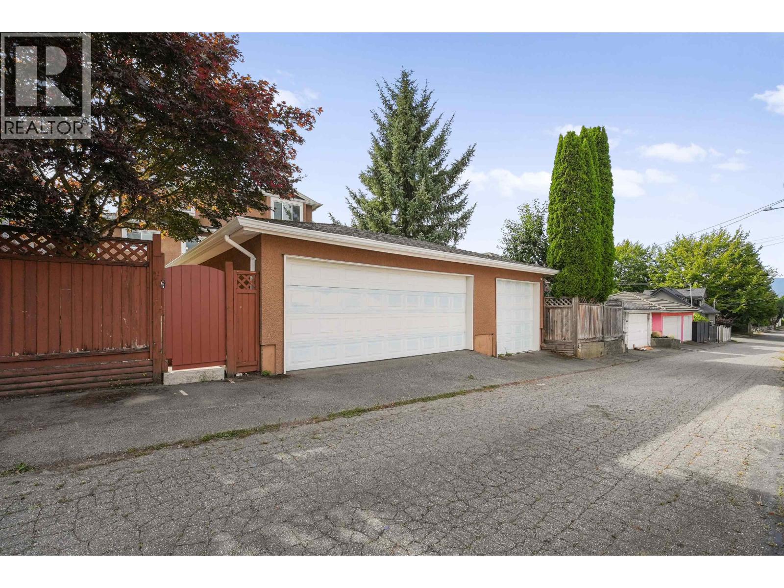5454 Slocan St Street, Vancouver, British Columbia  V5R 2B1 - Photo 36 - R3153283