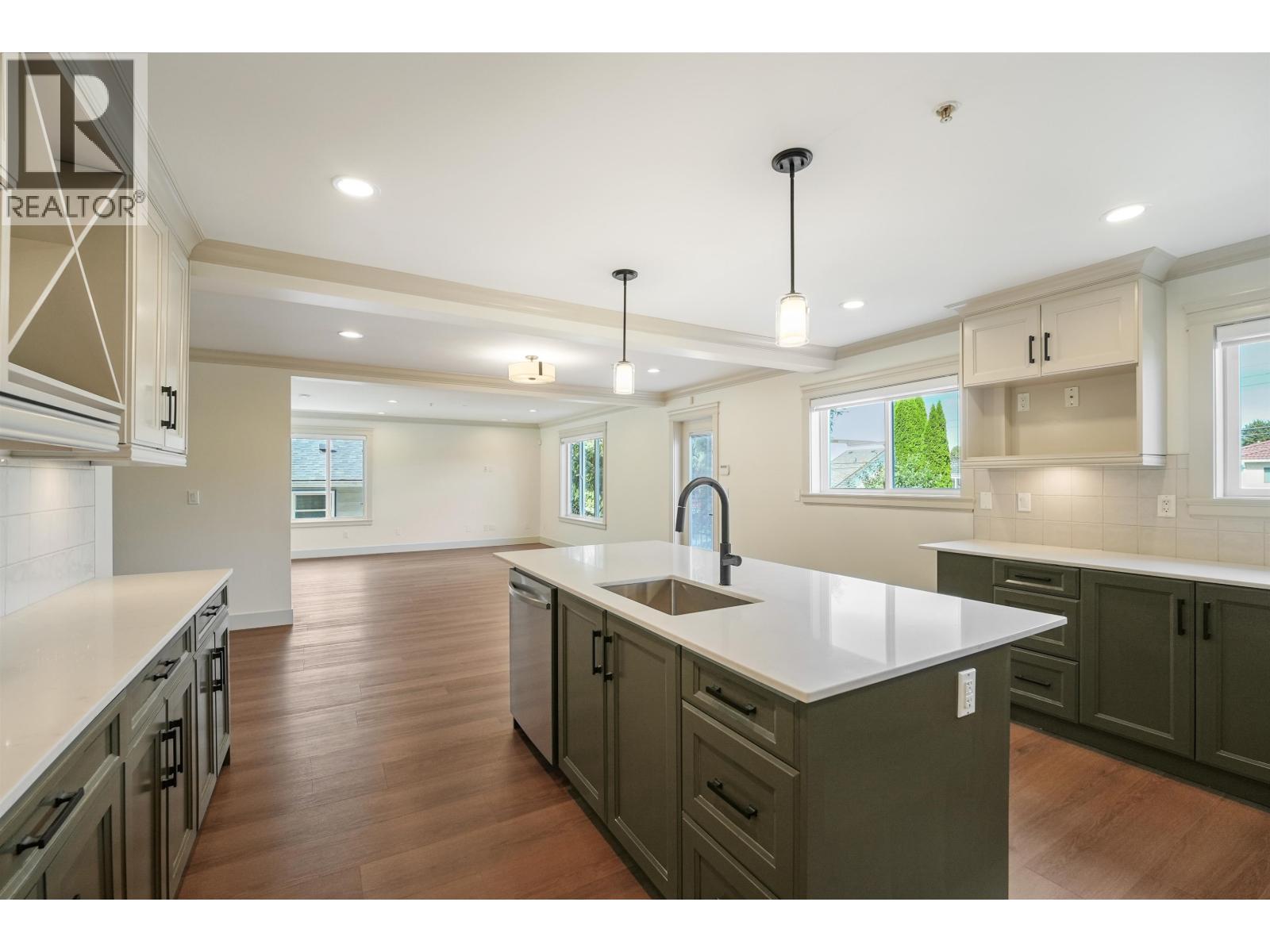 5454 Slocan St Street, Vancouver, British Columbia  V5R 2B1 - Photo 6 - R3153283