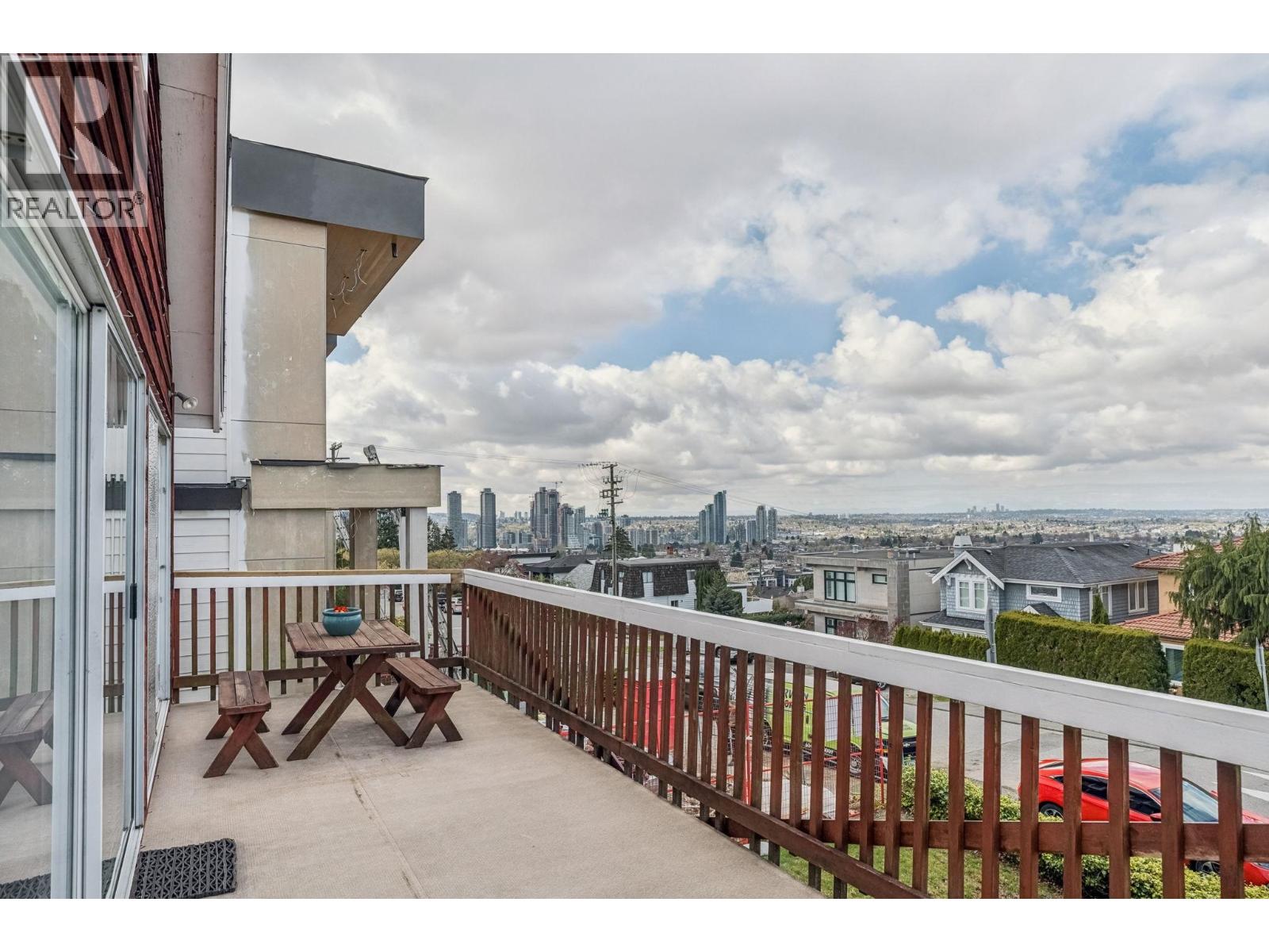 16 N Hythe Avenue, Burnaby, British Columbia V5B 1G4 - Photo 25 - R3153287