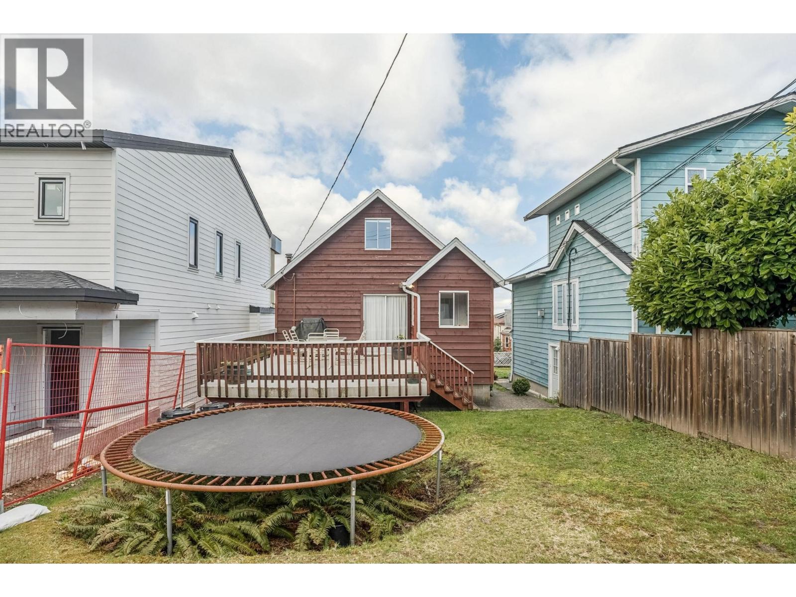 16 N Hythe Avenue, Burnaby, British Columbia V5B 1G4 - Photo 29 - R3153287
