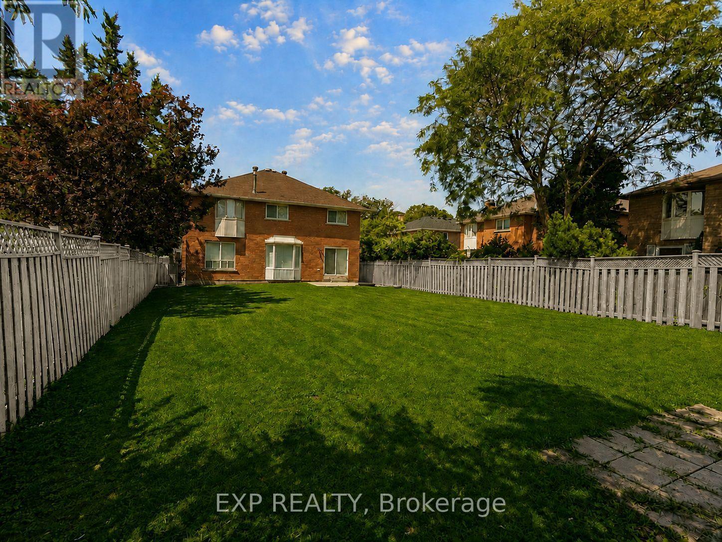 17 Heath Street, Richmond Hill, Ontario L4B 2B6 - Photo 24 - N13641262