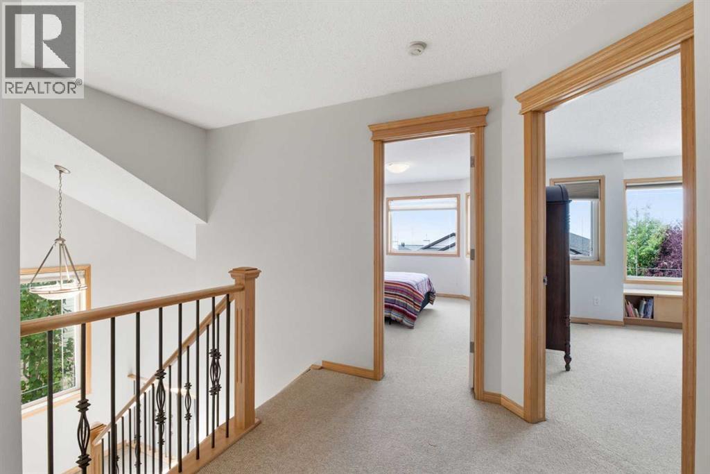 54 Rockyledge Rise NW, Calgary, Alberta  T3G 5P8 - Photo 19 - A2335267