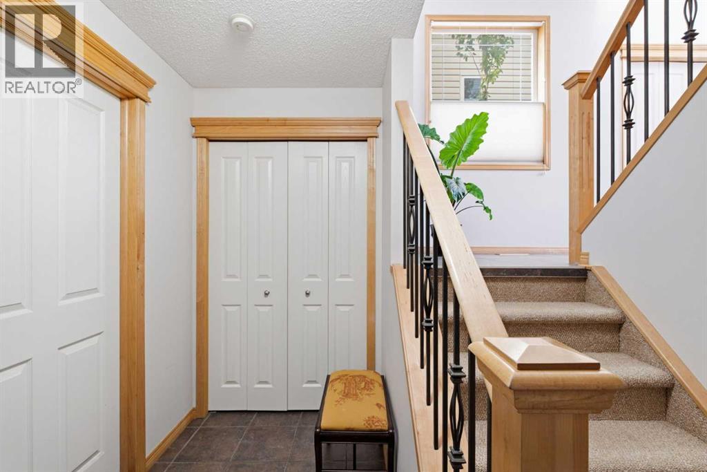 54 Rockyledge Rise NW, Calgary, Alberta  T3G 5P8 - Photo 30 - A2335267