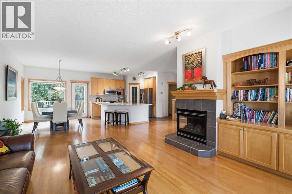 54 Rockyledge Rise NW, Calgary, Alberta  T3G 5P8 - Photo 8 - A2335267