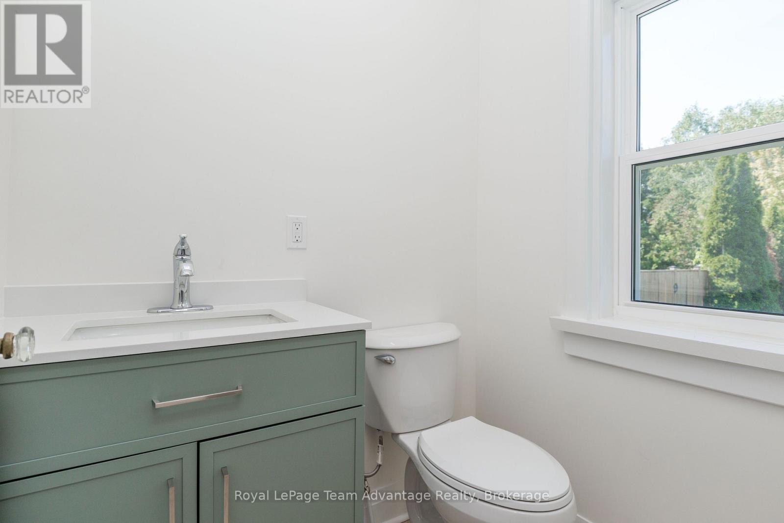9 Houden Street, Springwater (Elmvale), Ontario  L0L 1P0 - Photo 14 - S13645336