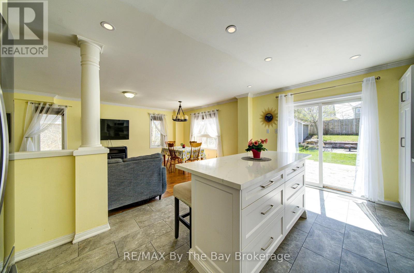 88 Wesley Avenue, Wasaga Beach, Ontario  L9Z 0B9 - Photo 13 - S13645384