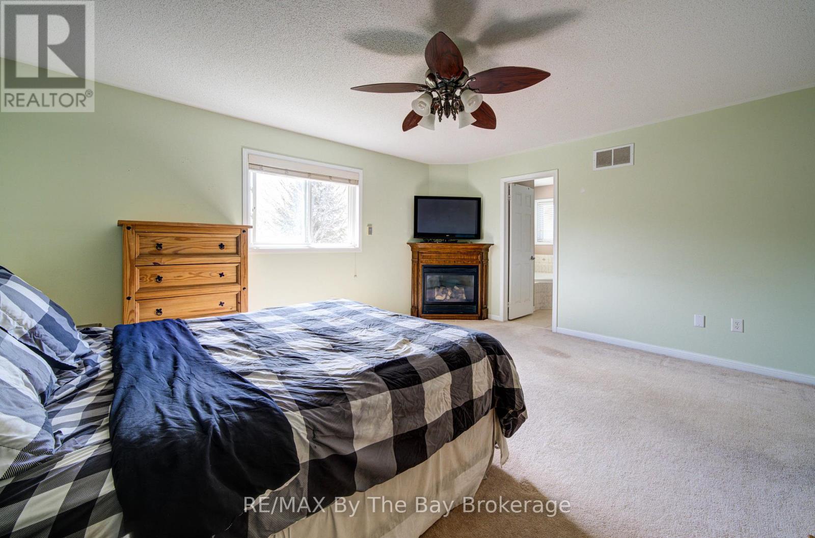 88 Wesley Avenue, Wasaga Beach, Ontario  L9Z 0B9 - Photo 20 - S13645384